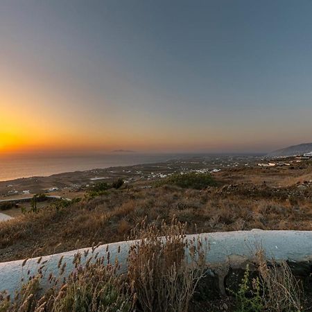 אימרוביגלי Villa Vinea Santorini מראה חיצוני תמונה