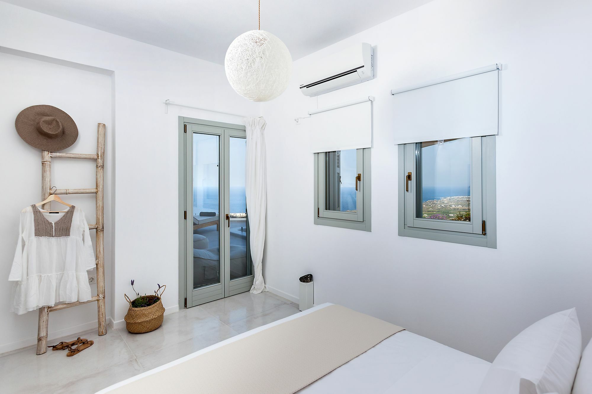 אימרוביגלי Villa Vinea Santorini מראה חיצוני תמונה